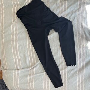IVL Scalloped Maternity Leggings